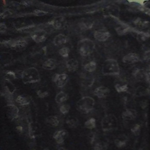 short sleeve boy shirt with skulls and ghost design - Picture 3 of 4